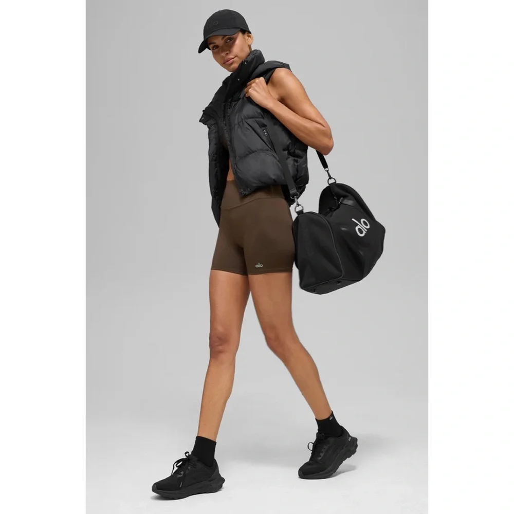 Alo Yoga Gold Rush Puffer Vest Black XXS - Picture 4 of 12